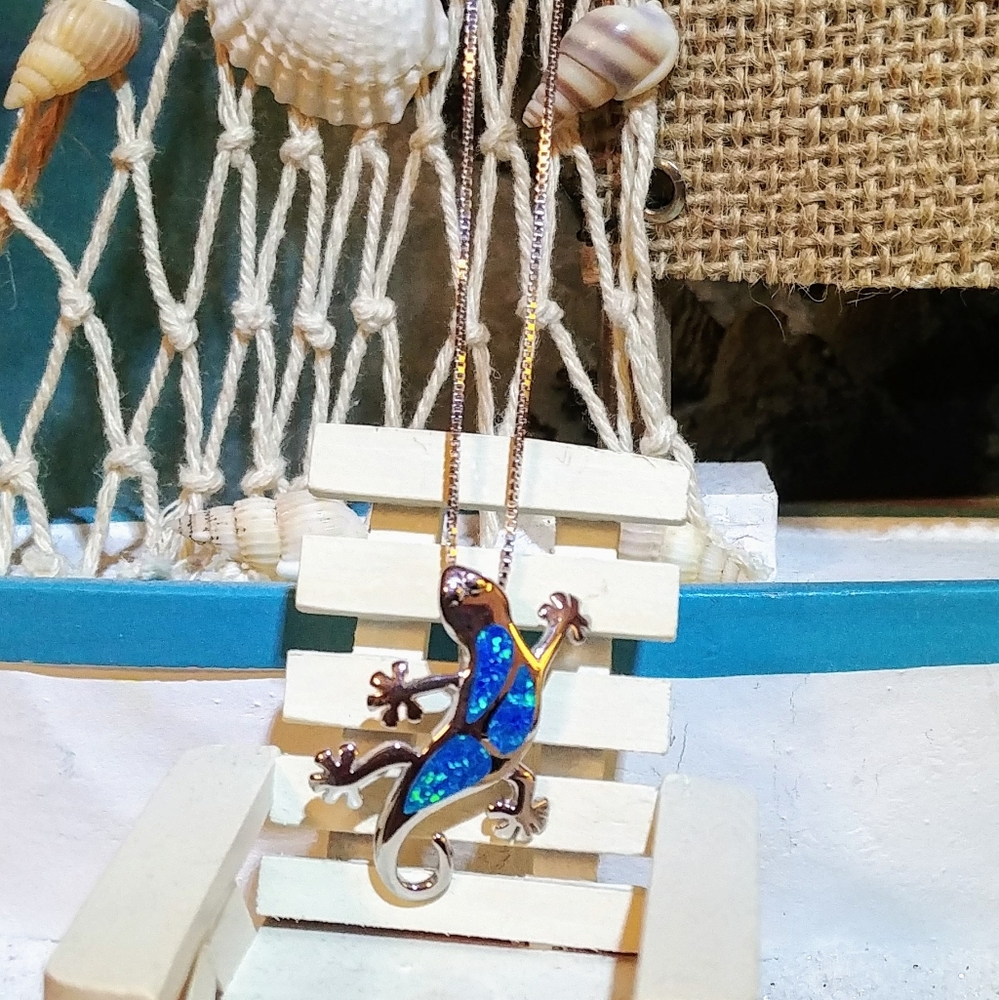 🆕🦎 Blue Fire Opal Gecko Slide Pendant Necklace - Picture 3 of 5